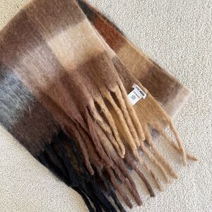 Steve Madden Plaid Fringe neural fall cowgirl Scarf one size